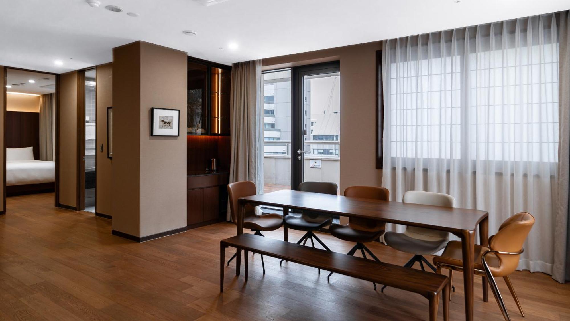 The Prima Hotel Jongno Seoul Bagian luar foto