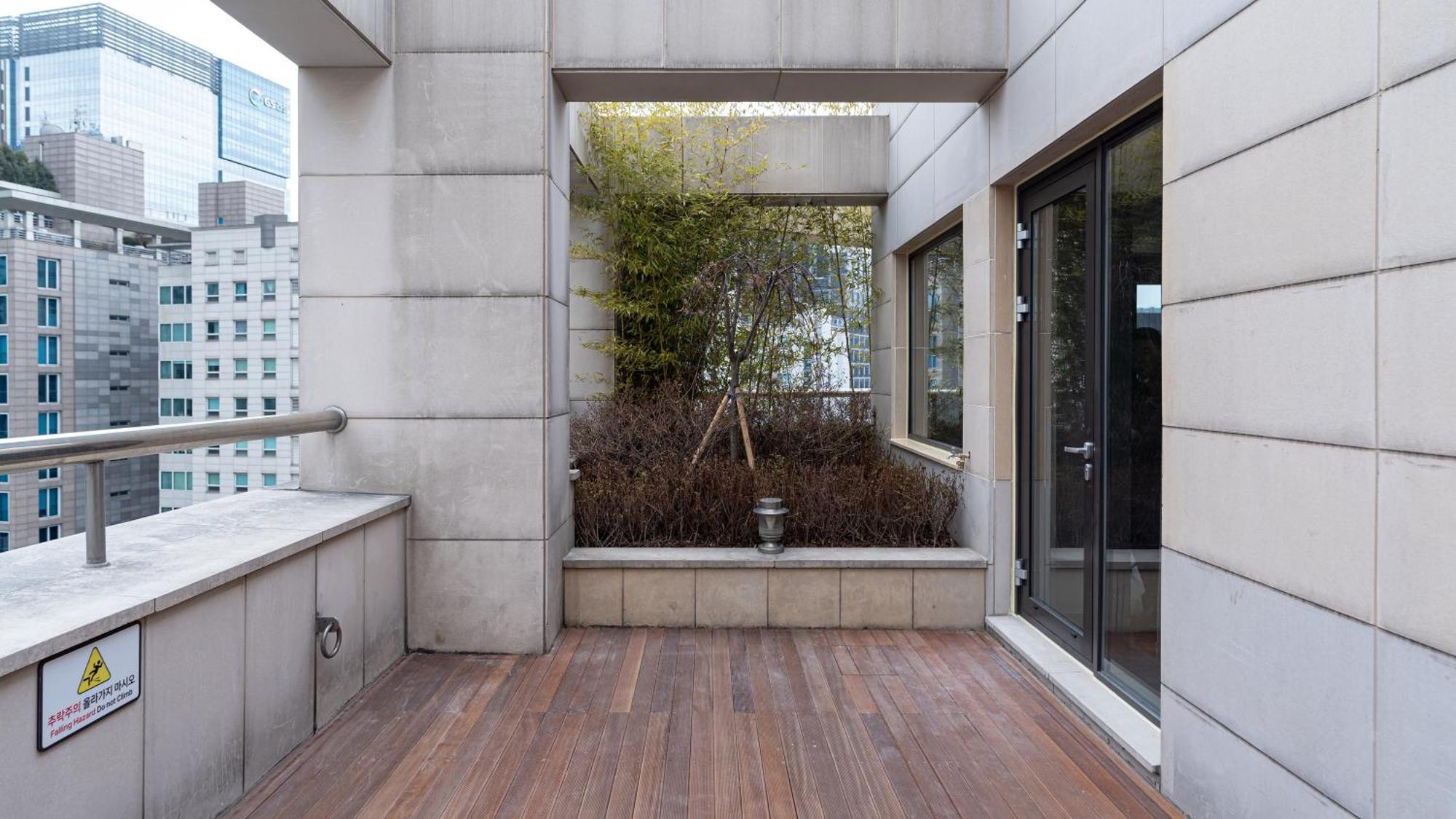 The Prima Hotel Jongno Seoul Bagian luar foto
